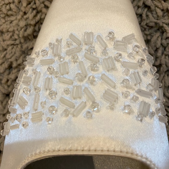 🤍Nina • white wedding block heel pump • 6.5 • EUC - Picture 4 of 6